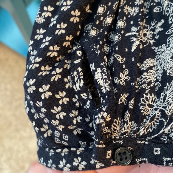 Old navy lace up dress - Picture 5 of 7